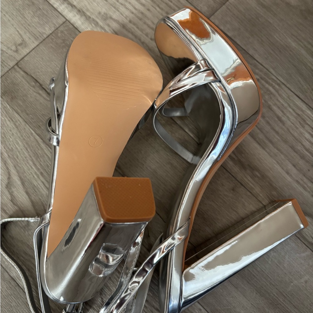 Silver Platform Heels - Picture 5 of 5